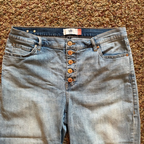 Cabi Palm Beach Crop Jeans Light Wash Size 14 - Picture 2 of 10